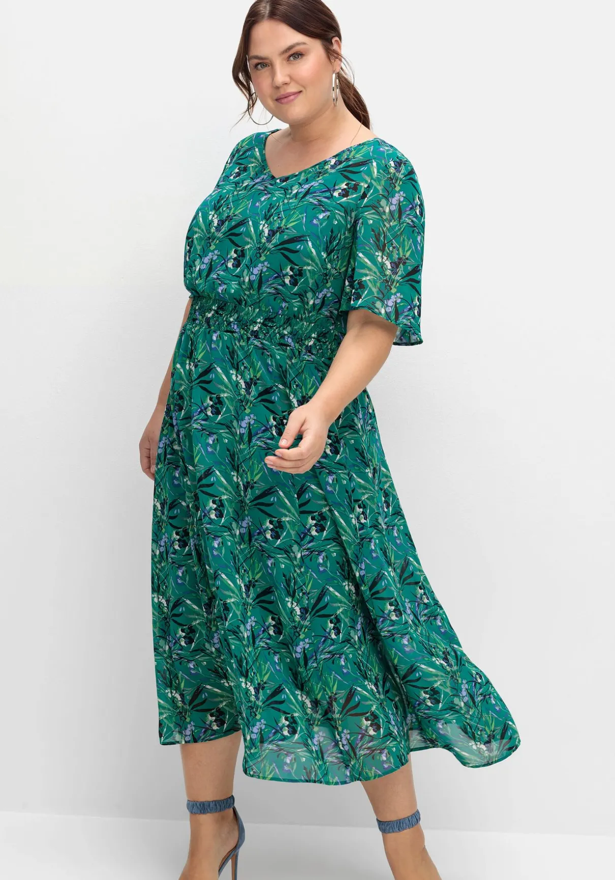 Abendkleid aus Chiffon, mit Unterkleid