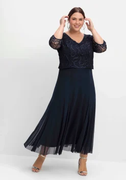 Abendkleid aus Mesh, mit Zierborten