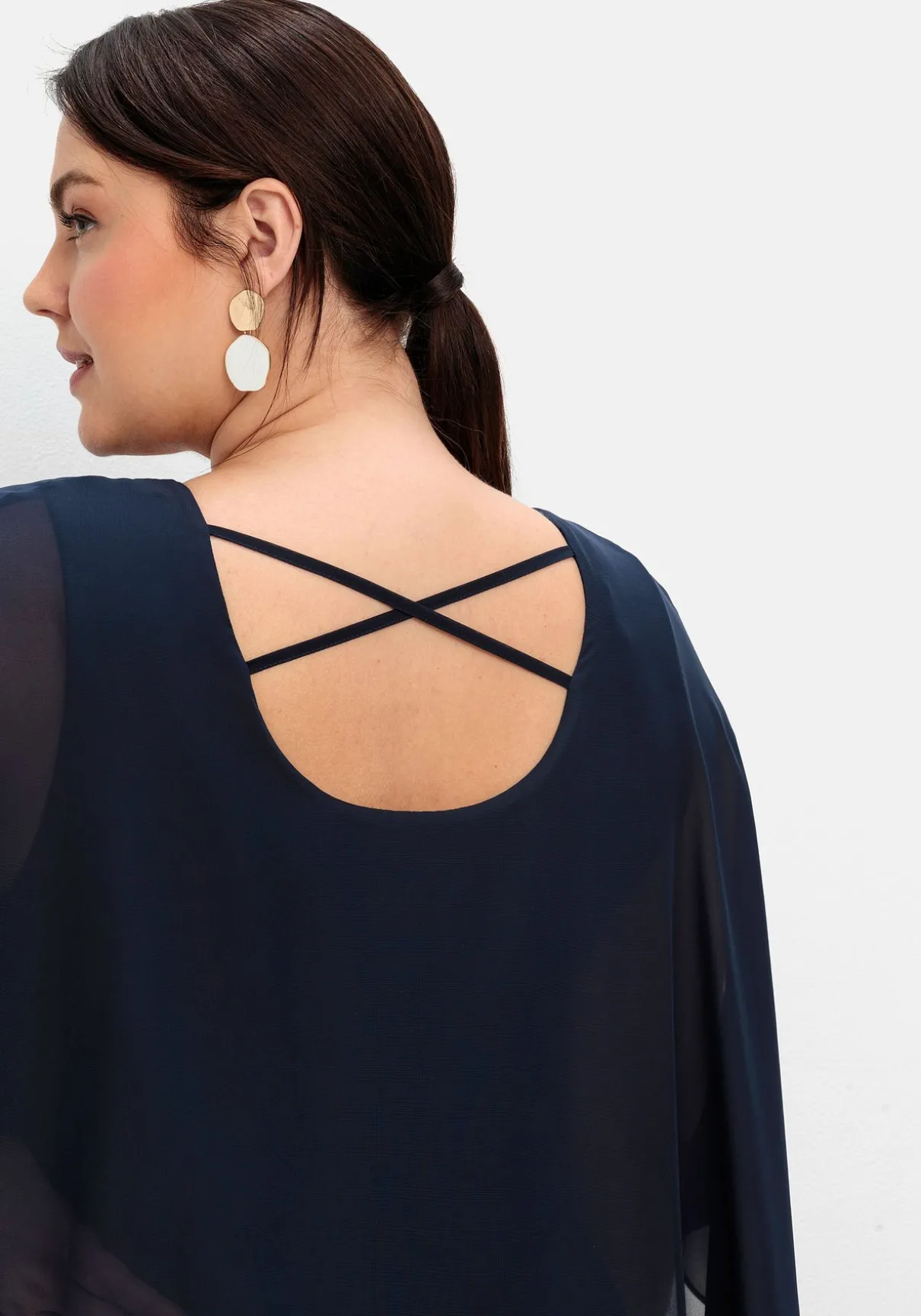 Abendkleid in A-Linie mit weiten Fledermausärmeln