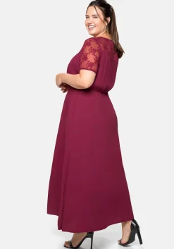 Abendkleid in Maxilänge, mit transparenter Spitze