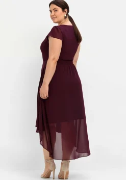 Abendkleid mit Flügelärmeln
