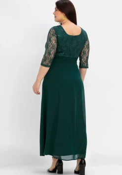 Abendkleid mit floraler Spitze