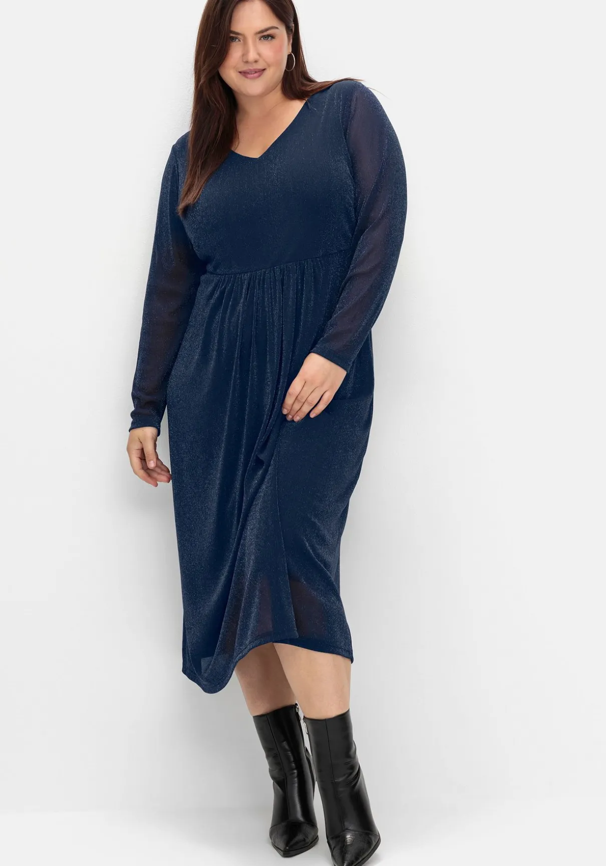 Abendkleid mit Mesh und Effektgarn