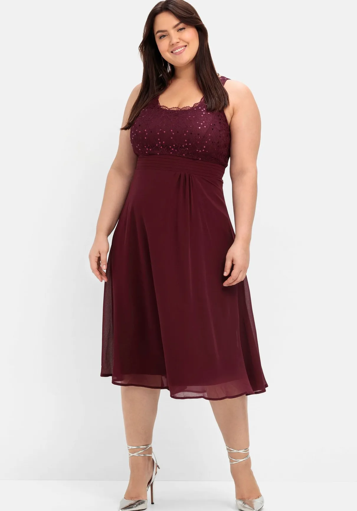 Abendkleid mit Spitze