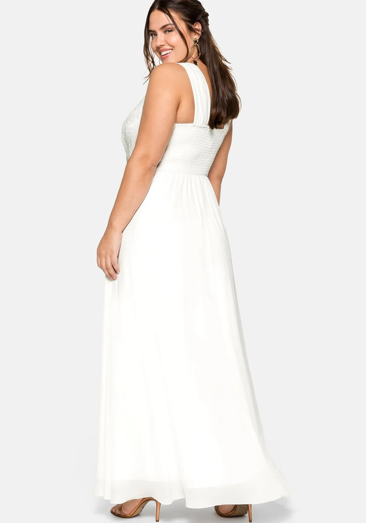 Abendkleid mit Spitzenoberteil und Chiffonrock