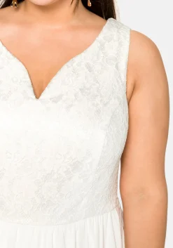 Abendkleid mit Spitzenoberteil und Chiffonrock