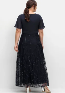 Abendkleid mit Stickerei und Pailletten am Rock