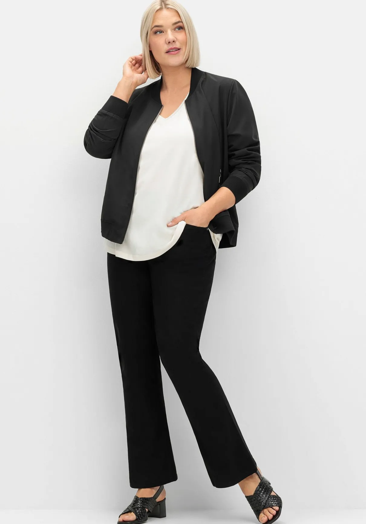 3/4-Arm-Shirt mit V-Ausschnitt, in leichter A-Linie