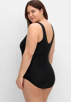 Badeanzug mit Shaping-Effekt