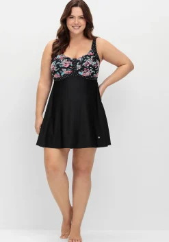 Badekleid im Mustermix mit integrierter Hose