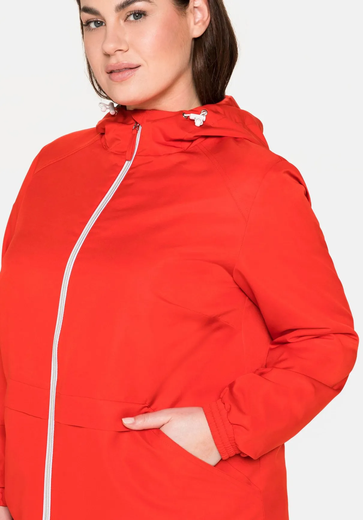 Übergangsjacke aus Microfaser, mit Kapuze