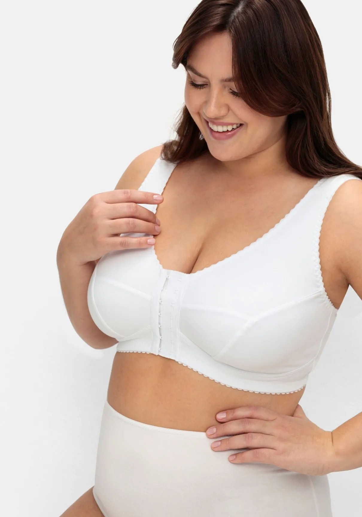 Bügelloser BH mit Vorderverschluss, breite Träger