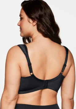 BH ohne Bügel mit breiten wattierten Trägern