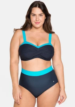 Bikinioberteil in Wickeloptik, mit wattierten Cups