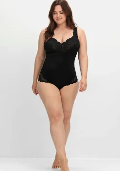 Body in Satinoptik, mit Spitze