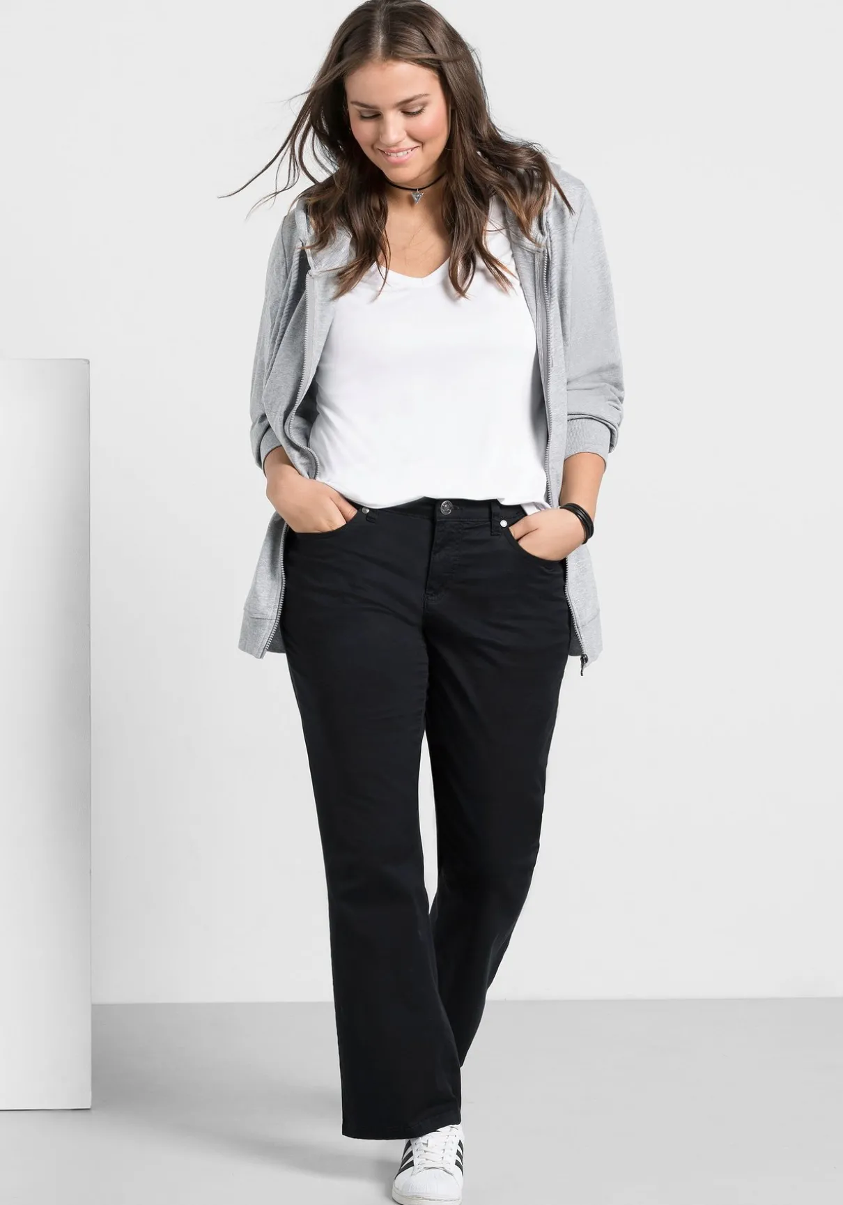 Bootcut-Hose aus elastischem Baumwoll-Twill