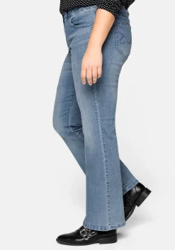 Bootcut-Jeans in 5-Pocket-Form, mit Used-Effekten