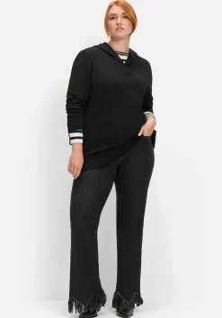 Bootcut-Jeans mit Fransensaum in Zickzack-Form