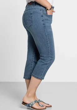 Caprijeans mit Used-Effekten