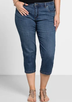 Caprijeans mit Used-Effekten