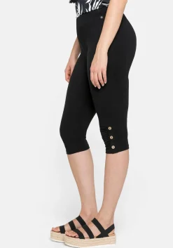 Caprileggings mit Raffung und Deko-Knöpfen am Saum