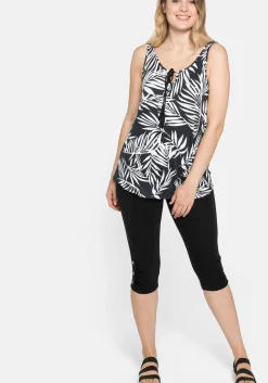 Caprileggings mit Raffung und Deko-Knöpfen am Saum