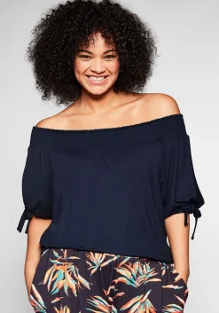 Carmenshirt mit Smokeinsatz und längerem Halbarm