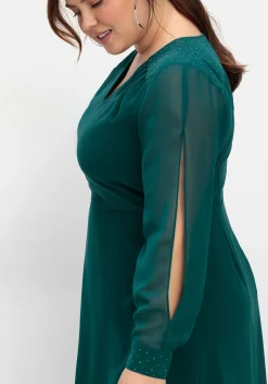 Chiffonkleid mit Cut-outs und Schmucksteinen