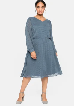 Chiffonkleid mit 3D-Effekt, mit Unterkleid