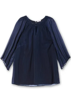 Chiffontunika mit Schmuckausschnitt