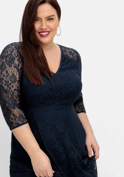 Cocktailkleid aus floraler Spitze