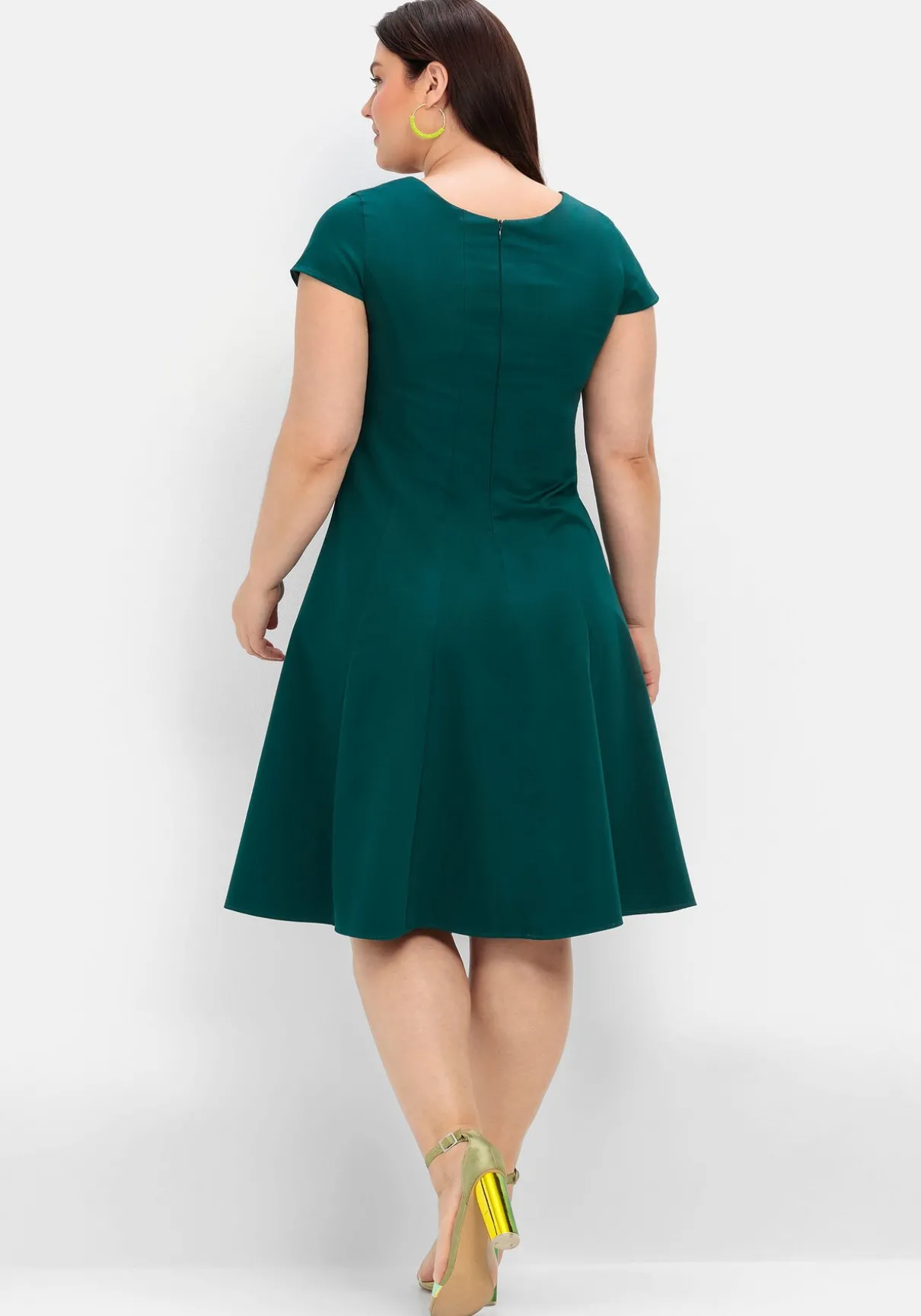 Cocktailkleid in A-Linie, in Bahnenform