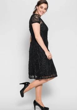 Cocktailkleid mit Zierborten