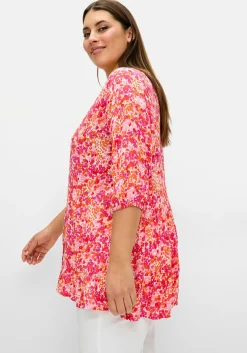 Crêpe-Bluse mit Blumendruck und Volant am Saum