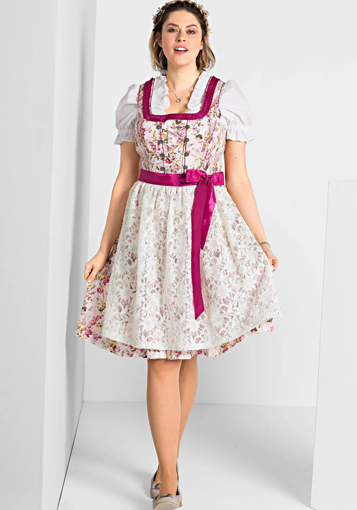 Dirndl mit Schürze und Bluse 3tlg.