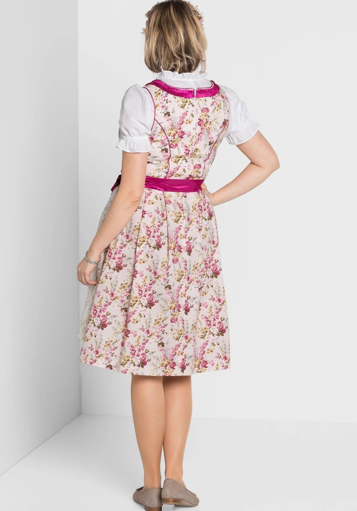 Dirndl mit Schürze und Bluse 3tlg.