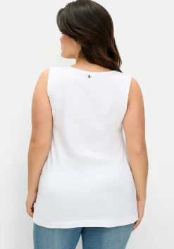 Doppellagiges Top mit Herzausschnitt