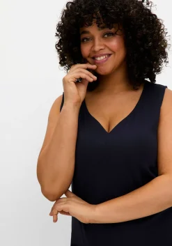 Doppellagiges Top mit Herzausschnitt