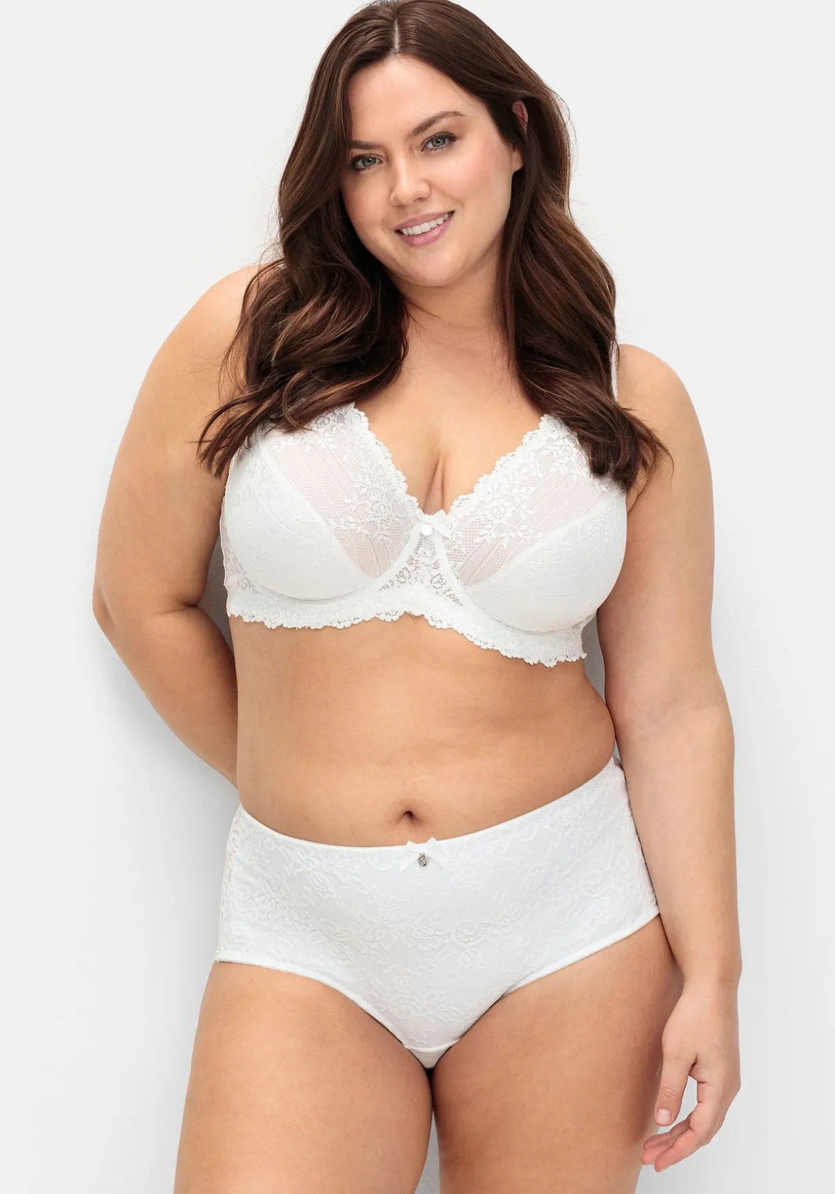 Doppelpack Slips mit Spitze und Shaping-Effekt