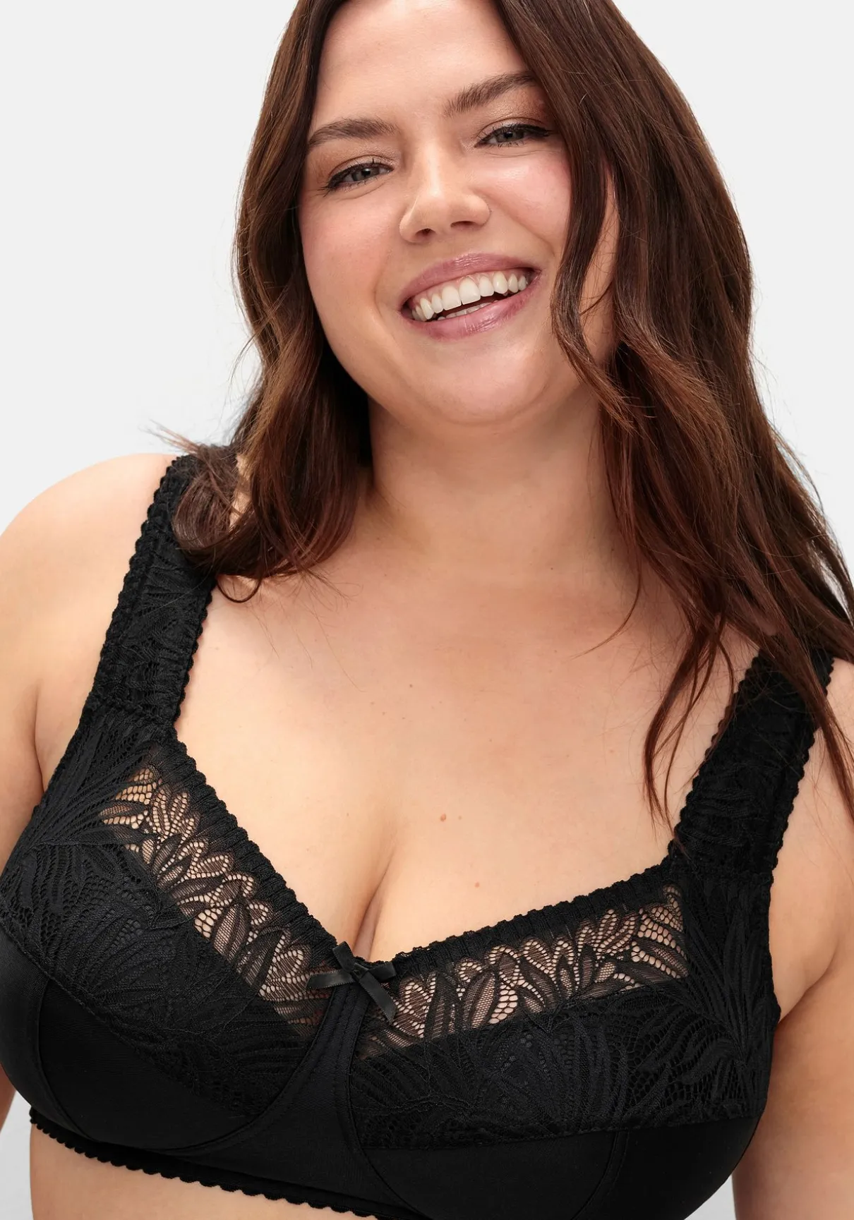 Entlastungs-BH ohne Bügel, mit Spitze