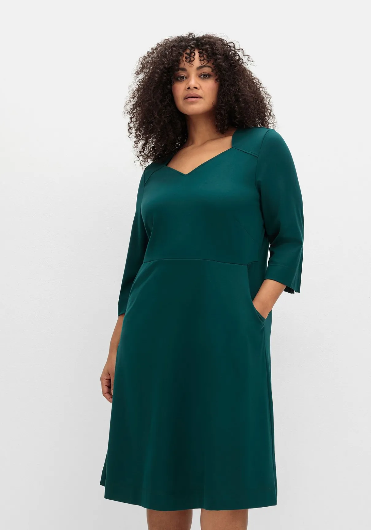 Etuikleid mit 3/4-Ärmeln, in Punto di Roma-Qualität