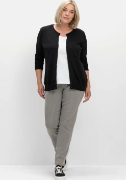 Feinstrickjacke mit Rundhalsausschnitt und Knopfleiste