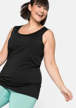 Funktionstop mit rundem Ausschnitt