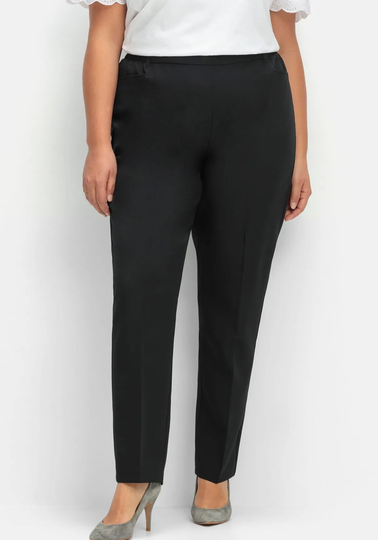 Gerade Hose mit Schlupfbund und Bügelfalten