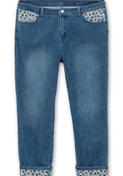 Gerade Jeans in 7/8-Länge, mit Herzchen-Einsätzen