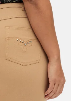 Gerade Jeans mit seitlichem Stretchbund