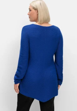 Gerippter Pullover mit spitz zulaufendem Saum