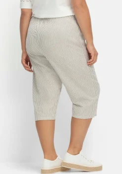Gestreifte Caprihose in Seersucker-Qualität