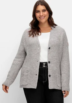 Grobstrickjacke mit Stehkragen und Taschen