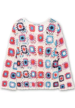 Handgearbeiteter Häkelpullover im Crochet-Muster